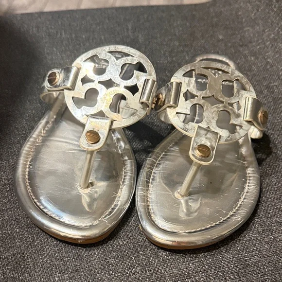 Tory Burch Metallic Silver Logo Thong Sandals - Picture 4 of 4